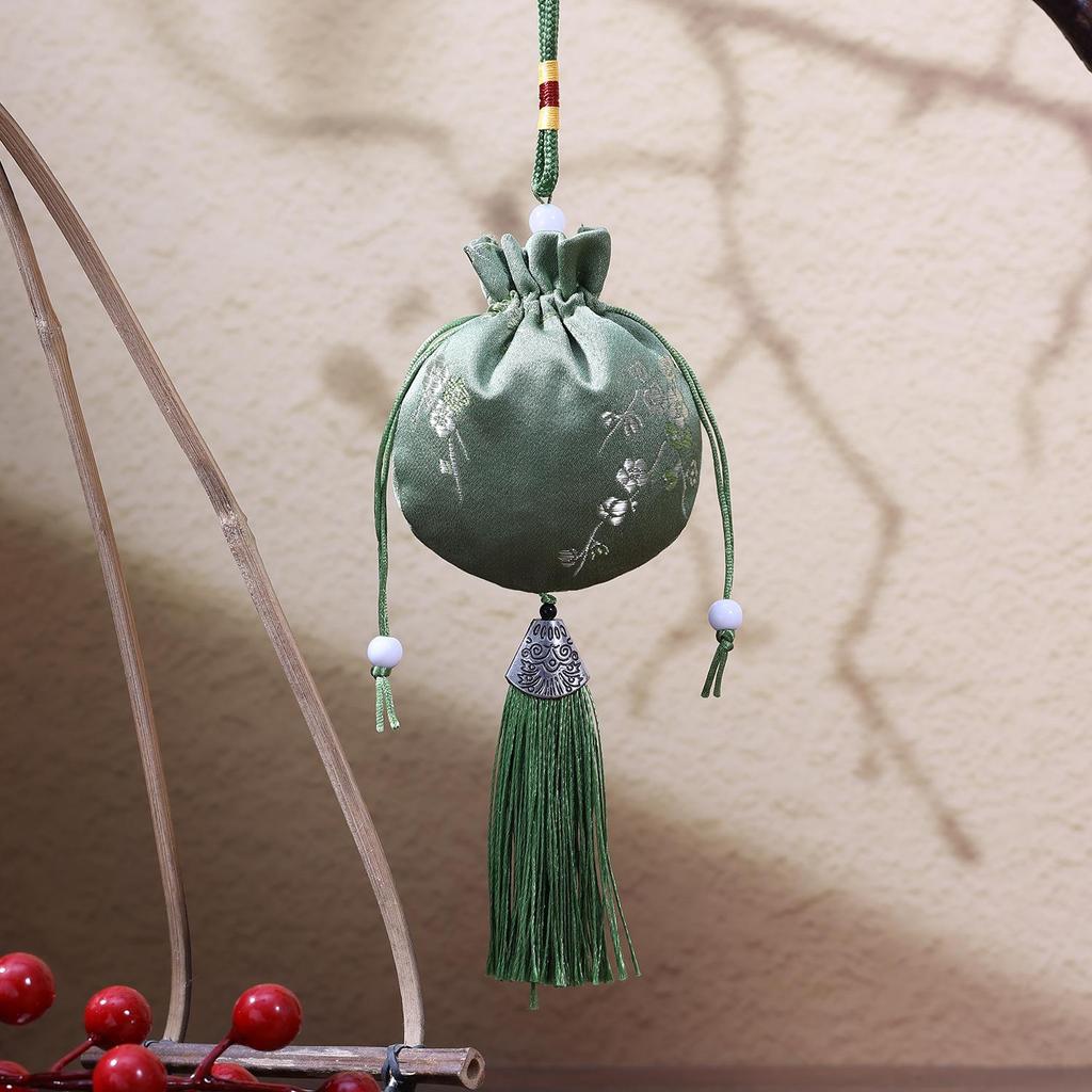 Ароматическое саше с вышивкой «Цветущая слива» в древнем стиле - Подвеска для автомобиля Ханфу или мешочек для подарков на удачу