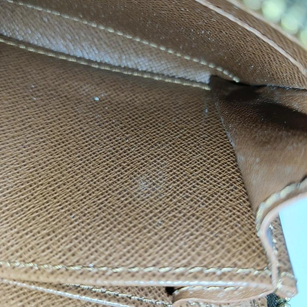 [Б/У] Кошелек Louis Vuitton Zippy 'Коричневый канвас Monogram' - Хорошее состояние #191VN8D