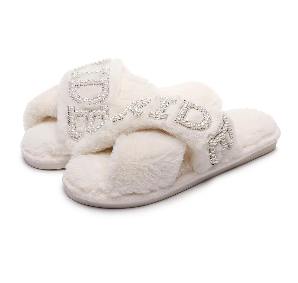 Hot-Selling Pearl Diamond 'BRIDE' Plush Slippers for Bachelorette Parties and Weddings