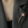 Изысканные броши для женщин Элегантный цветок лотоса Металлические значки Броши Повседневные офисные булавки Украшения для костюмов