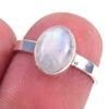 Кольцо из серебра 925 пробы с натуральным радужным лунным камнем S.6 k4l92