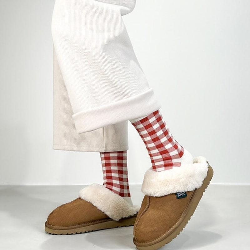 ЖЕЛТЫЕ НОСКИ ЛИНИЯ ПРОВЕРКА КРАСНЫЙ