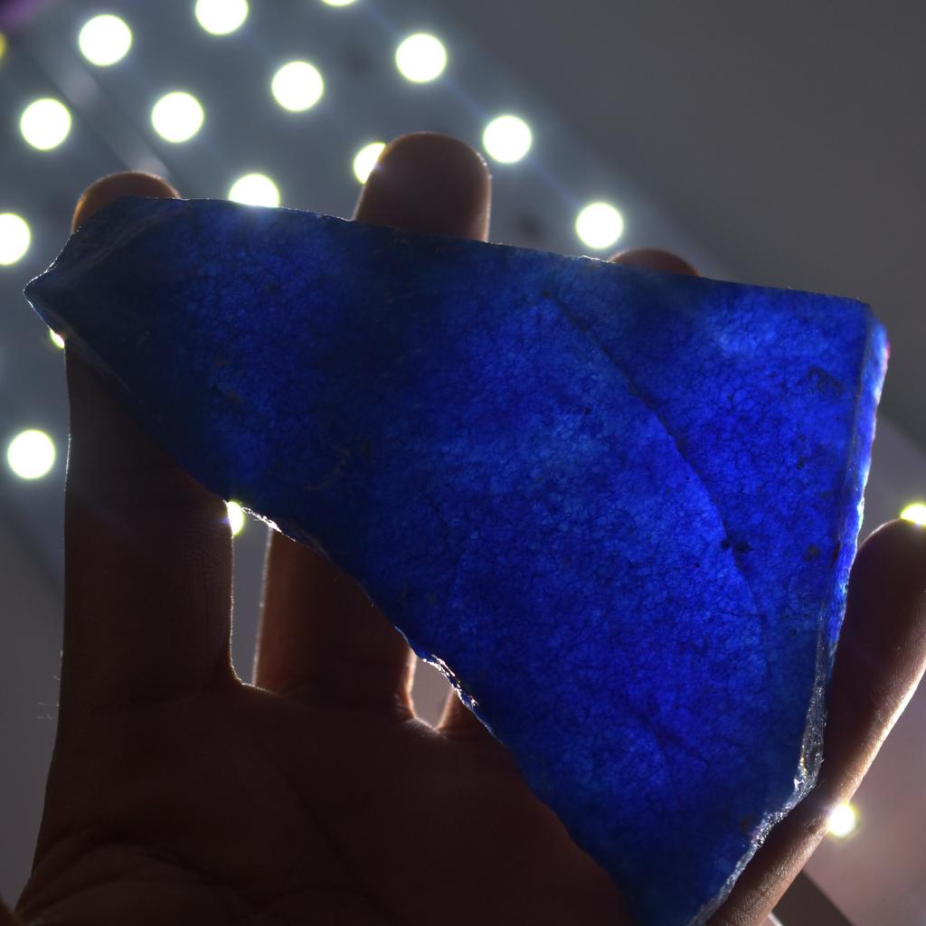Natural Blue Sapphire Loose Gemstone Uncut Raw Rough 611.50 ct September Birthday Birthstone
