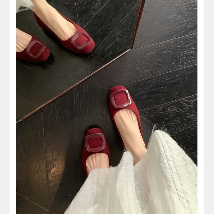 Grape Mother Has the Same Temperament, Round Head Square Buckle, Shallow Mouth Suede, Versatile Flat-soled Single Shoes, Lazy Person with One Foot, M