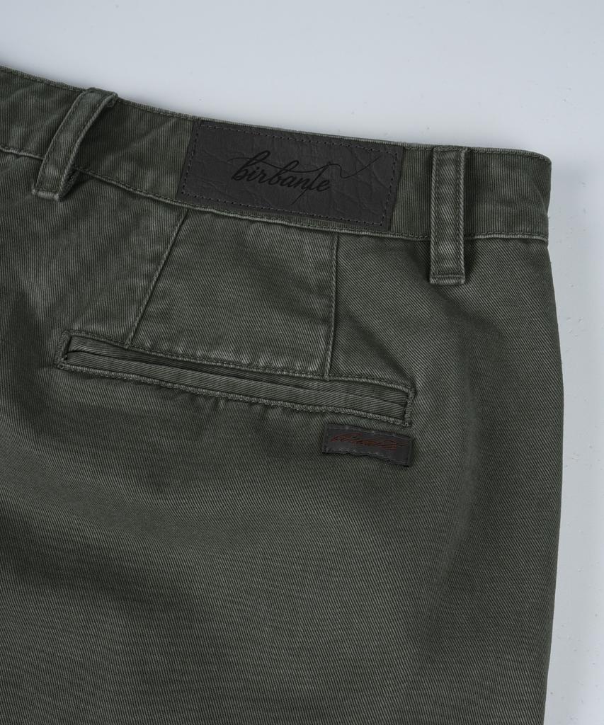 BIRBANTE Хлопковые брюки-чинос с двойными складками, garment-washed твил - Хаки