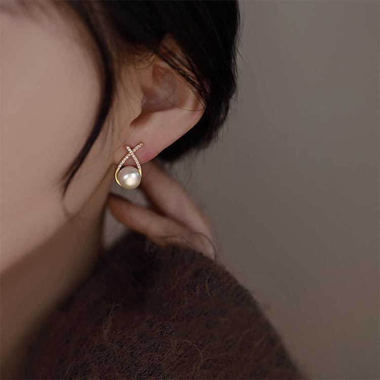 Earstuds, Feminine Temperament, Niche, Versatile, Simple, Exquisite Earrings, High-end, Fashionable Earrings, Earrings, Pendants
