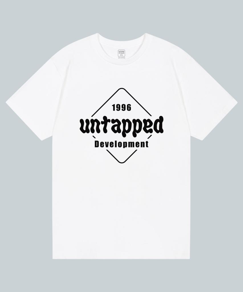 UNTAPPED STUDIO Квадратный Логотип Чистый Хлопок Большой Оверсайз Футболка с Коротким Рукавом 2 Цвета