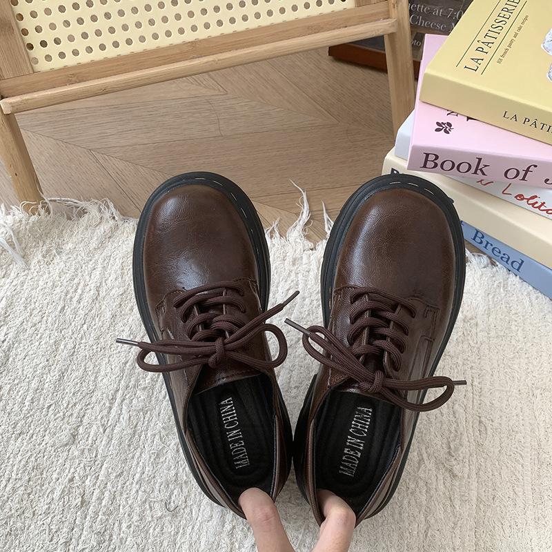 Японские черные туфли из кожи женские туфли 2025 года новые осенне-зимние ретро-платформы с утолщением универсальные туфли Мэри Джейн на шнуровке