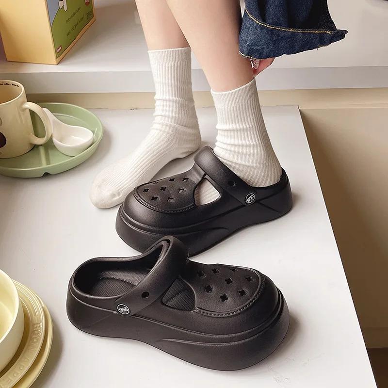 Модные повседневные тапочки на платформе EVA для женщин, домашняя элегантная дизайнерская обувь для девочек, модные популярные летние сандалии, женские туфли на плоской подошве, домашняя обувь