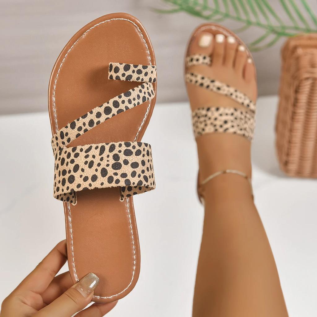 2025 New Summer Women Flats Casual Sandals Plus Size Clip Toe Beach Slippers Flip Flops Women Slip-On Gladiator Slides Women