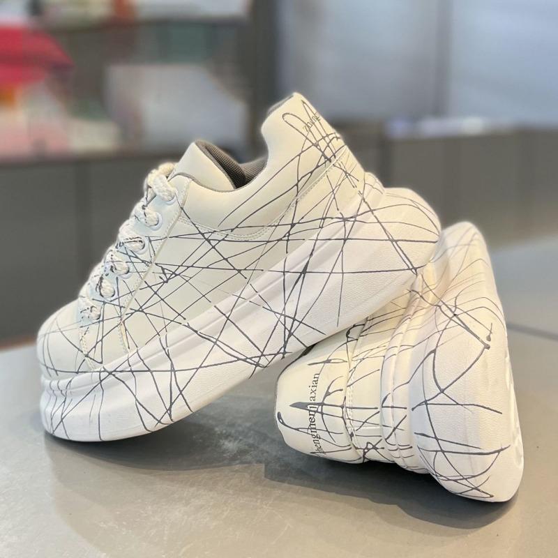 Versatile Men's Platform Vulcanized Shoes Luxury Brand Damping Wear-resistant Sneakers Anti Slip Increased Casual Walking Shoes