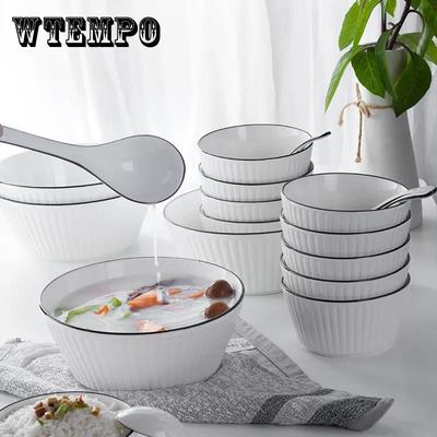 Черная линия с вертикальным узором. Набор посуды из 18 предметов. Бытовые керамические миски и блюда. Большая миска для лапши. Суповая миска. Глубокая тарелка. Суповая тарелка. Блюдо. Посуда.