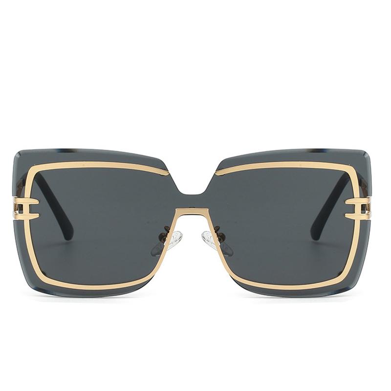 Fashion Brand Luxury Designer Sunglasses Women Square Vintage Oversized Punk Shades Glasses Large Trendy Travel Sunglasses