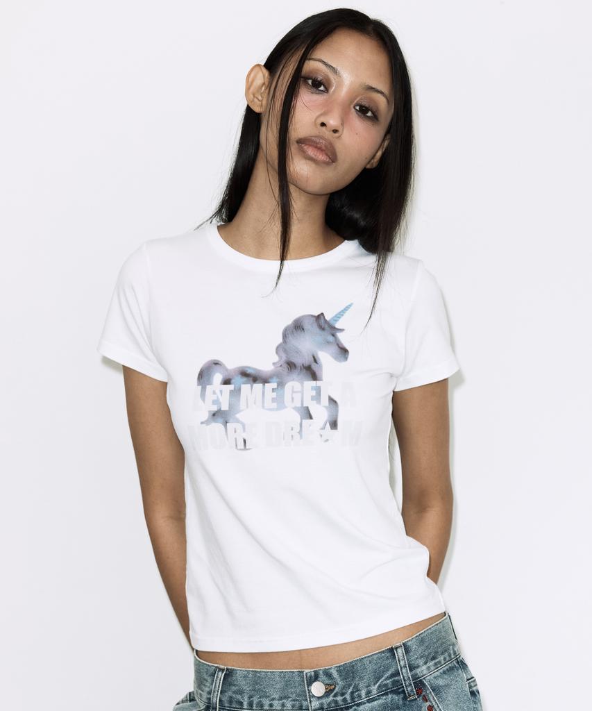 FANCY CLUB Shadow Unicorn Tee (White) F26Qb057