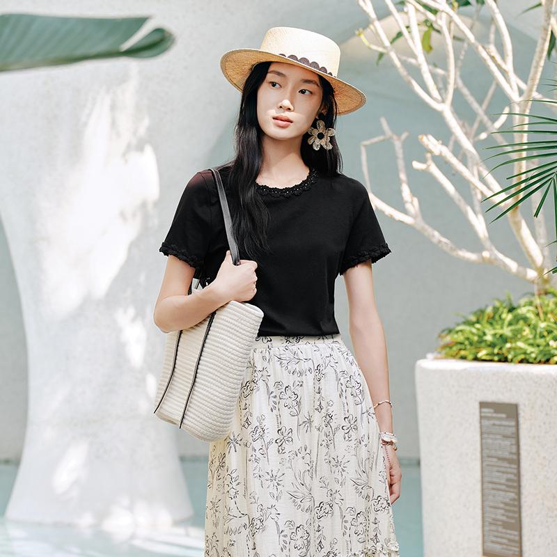 Jiuzi Anna Kou Elegant and Gentle Style Flower Nail Bead Round Neck Pullover H-shaped T-shirt for Women
