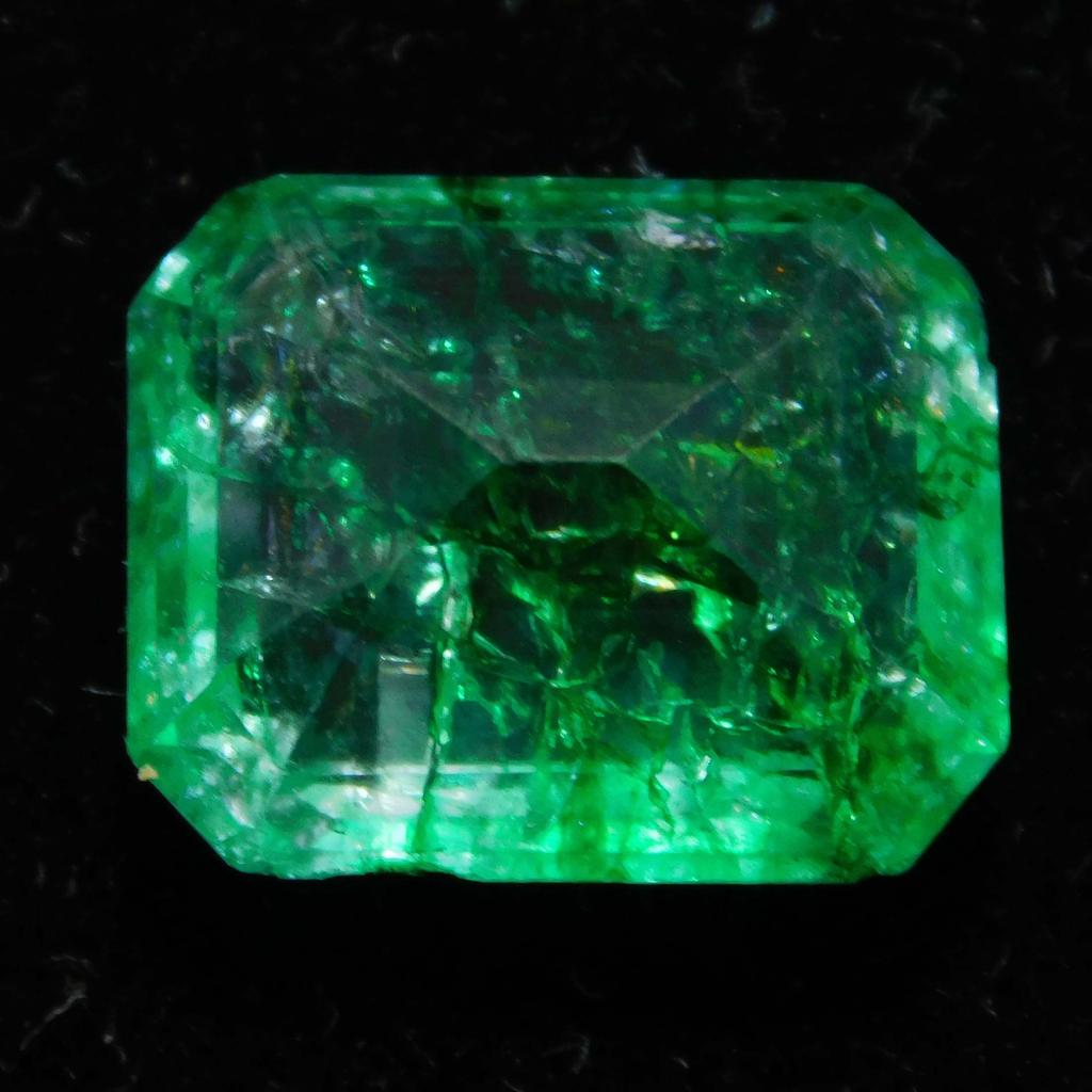 Natural Green Emerald Loose Gemstone Emerald Cut 7 ct Colombian for Jewelry Making and Crafts