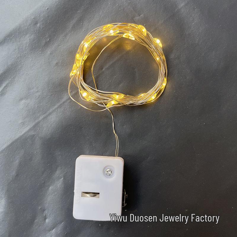 Светодиодная гирлянда на батарейках с регулируемыми цветными огнями и декоративной гирляндой