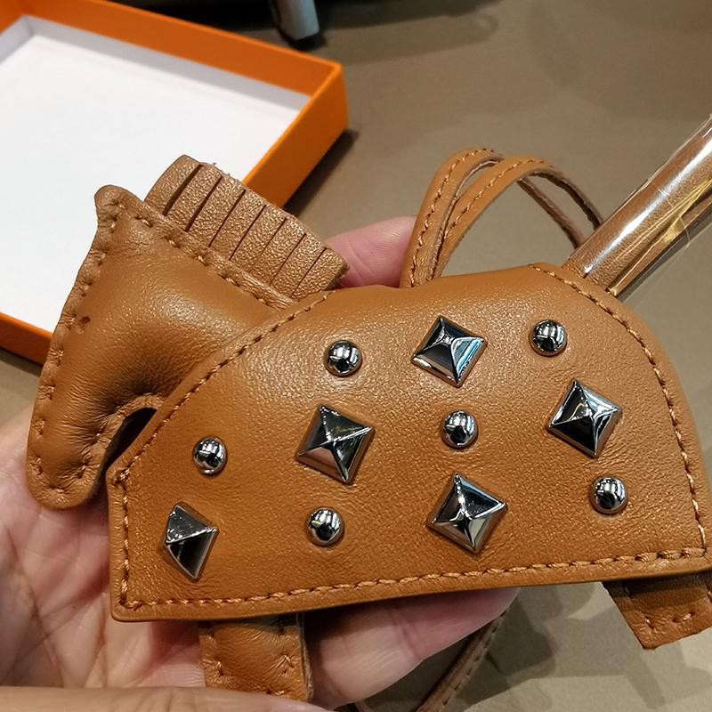 Подвеска Пони из Мягкой Кожи, Подвеска для Автомобиля, Подвеска для Ключей, Кожаный Шарм для Сумки Ручной Работы с Новыми Клепками, Кожаный Шарм для Сумки