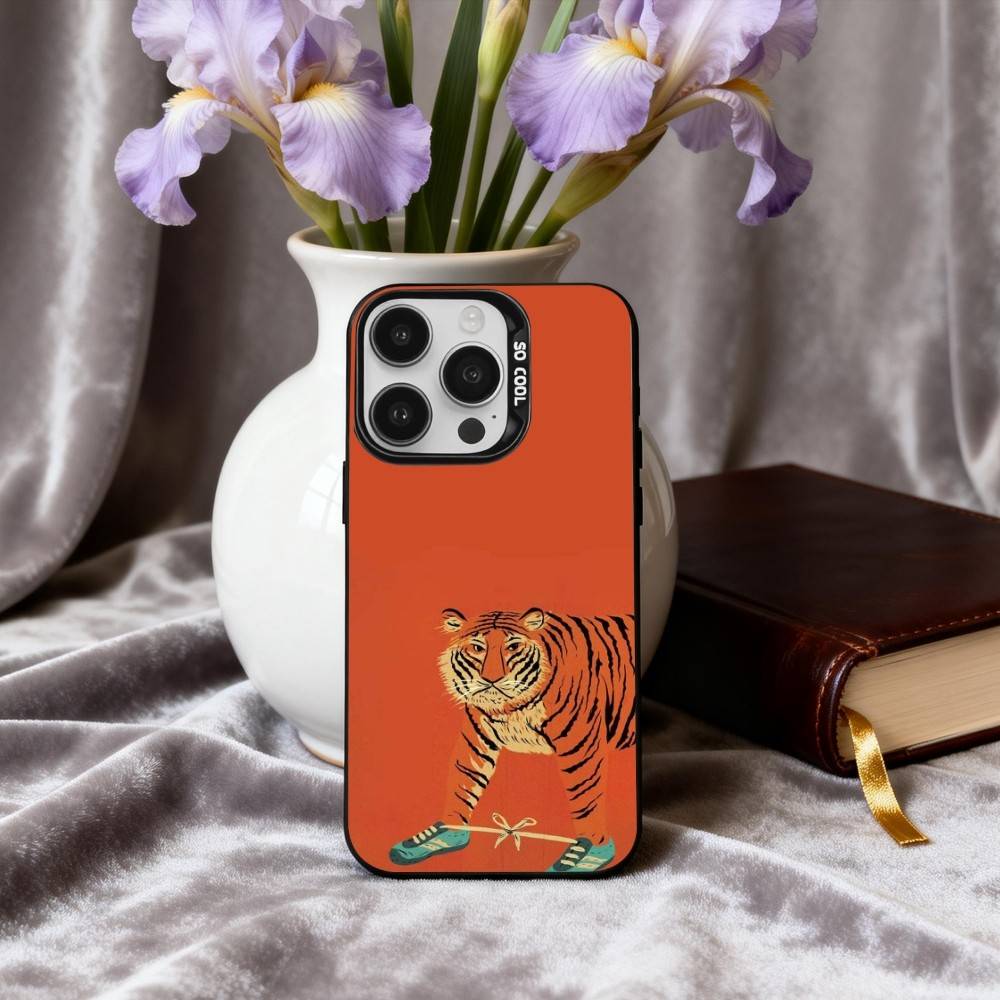 Милый арт с тигром Чехол для телефона Для iPhone17,16,15,14,13,12,11 Plus,Pro Max Конфетный Посеребренный Внутренний Чехол
