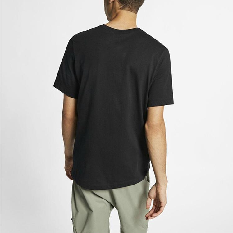 Nike Спортивная футболка с коротким рукавом Swoosh для мужчин, черные CW4305-010