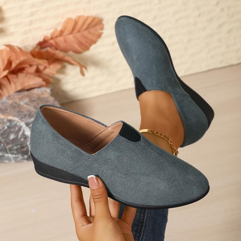 Fashion 2025 Summer Women Slip-On Flats Shoes Breathable Casual Loafers Fashionable Old Cloth Round Toe Sneakers Women Zapatos De Mujer