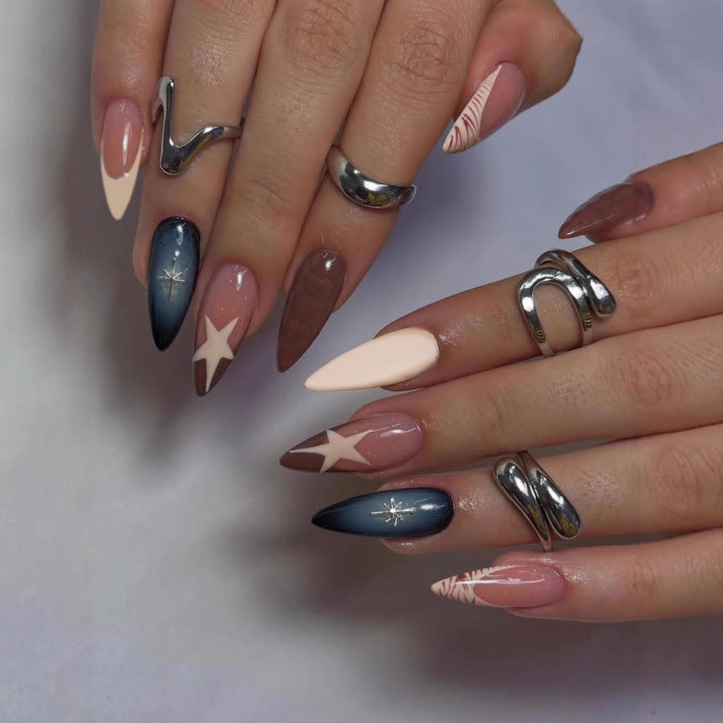 24 шт. Накладные ногти Spice Girls Ретро Коричневый Французский с Простыми Звездами Накладные Ногти Золотые Узоры Носимые Миндалевидные Накладные Ногти Типсы