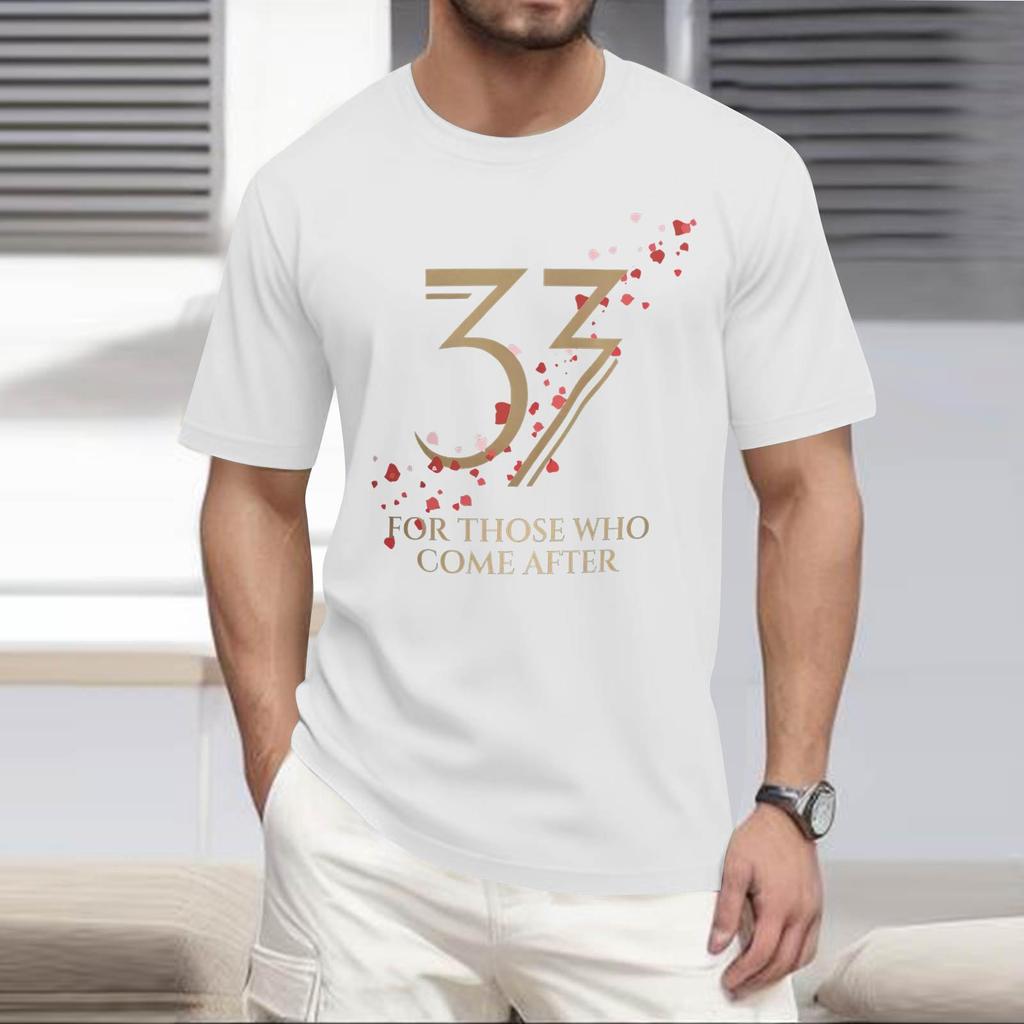 Стильная и повседневная мужская футболка с круглым вырезом, свободного кроя, с короткими рукавами.