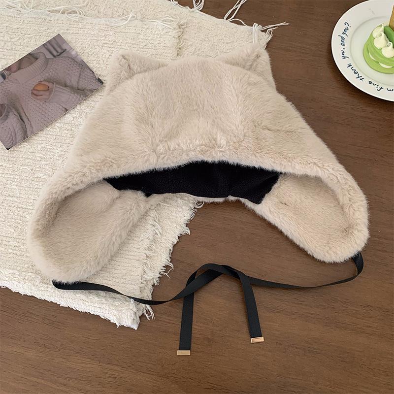 Милая плюшевая шапка с кошачьими ушками женская осенне-зимняя белая утолщенная теплая с защитой ушей шапка-ушанка модная