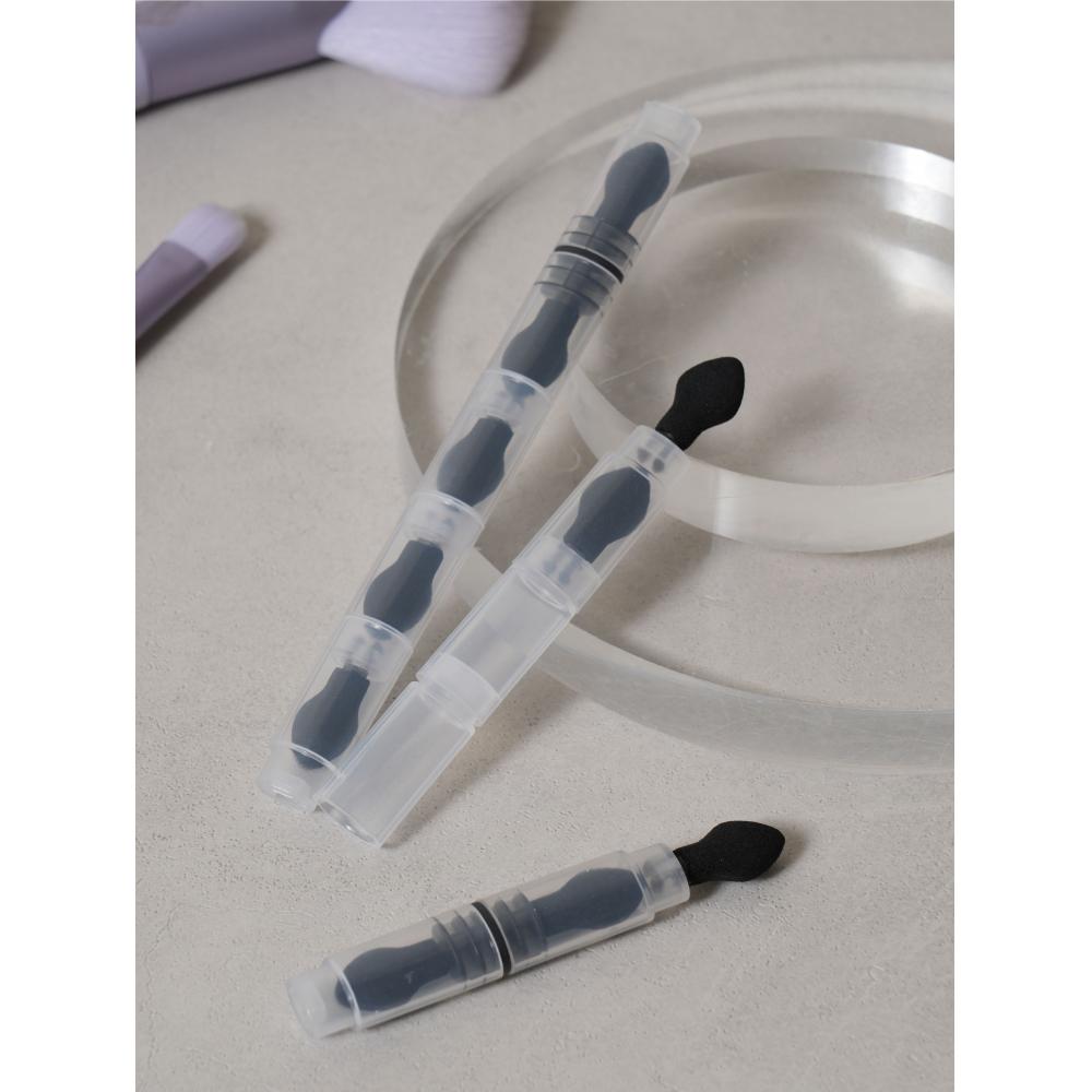 Daiso 5 Speed Sponge Tip Eyeshadow Brush