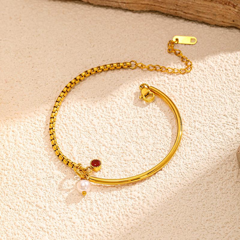 European and American gold titanium steel bracelet bracelet light luxury high-end stainless steel 18K gold does not fade niche jewelry