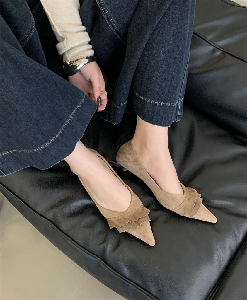 2025 New Pointed Head Shallow Mouth Flat Bottom Fashion Temperament French Soft Sole Versatile Single Shoes Women