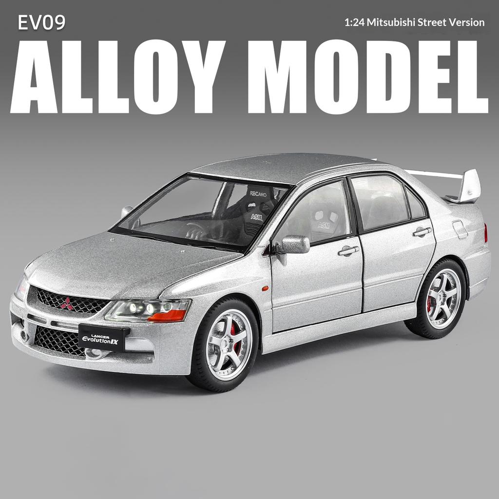 1:24 Mitsubishi EVO9 street car version alloy die-cast car imitating real sound and light retro collection ornaments boy toy