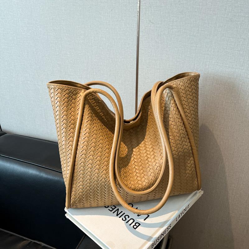 Женская сумка-тоут большой вместимости, женская новая высококачественная сумка через плечо 2025 года для работы, поездок, универсальная ручная сумка