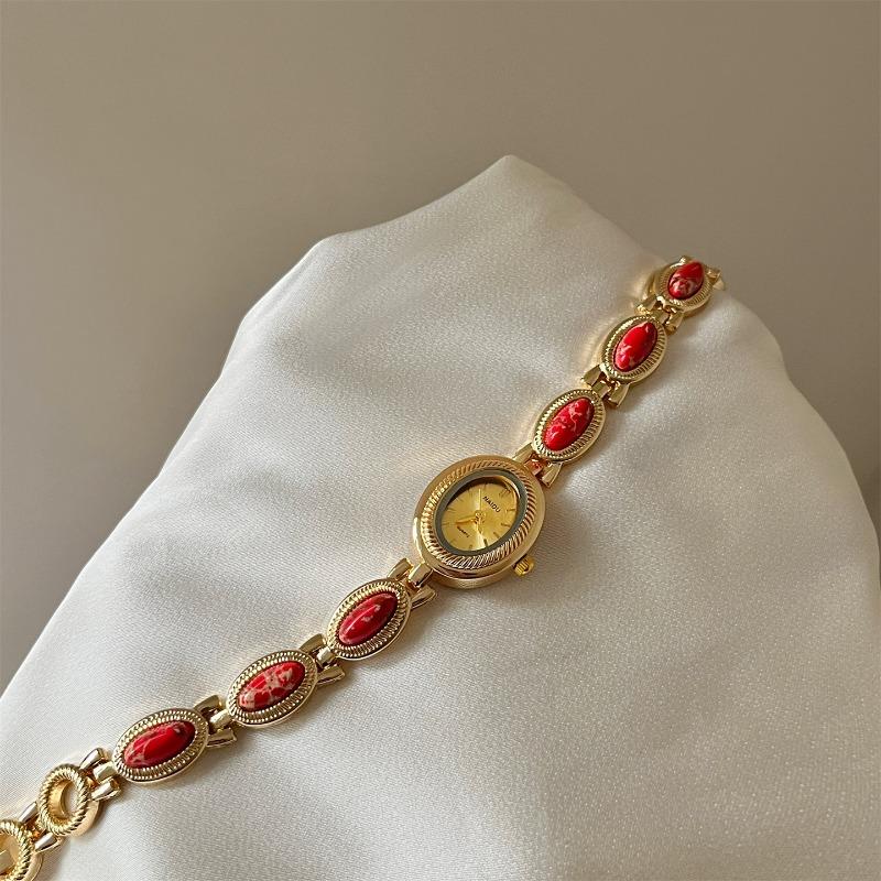 Xiaoxiang Medieval Light Luxury Bracelet Watch Temperament Watch Retro Small Gold Watch Women's Watch