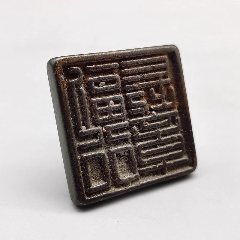 Pair of China Collection Brass Bronze Gilding Zodiac Pattern Pot Metal Crafts Home Decoration General Tank