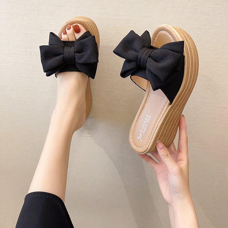 2024 летние новые водонепроницаемые тапочки с толстым дном и уклоном на каблуке, женские тапочки с бантом на высоком каблуке