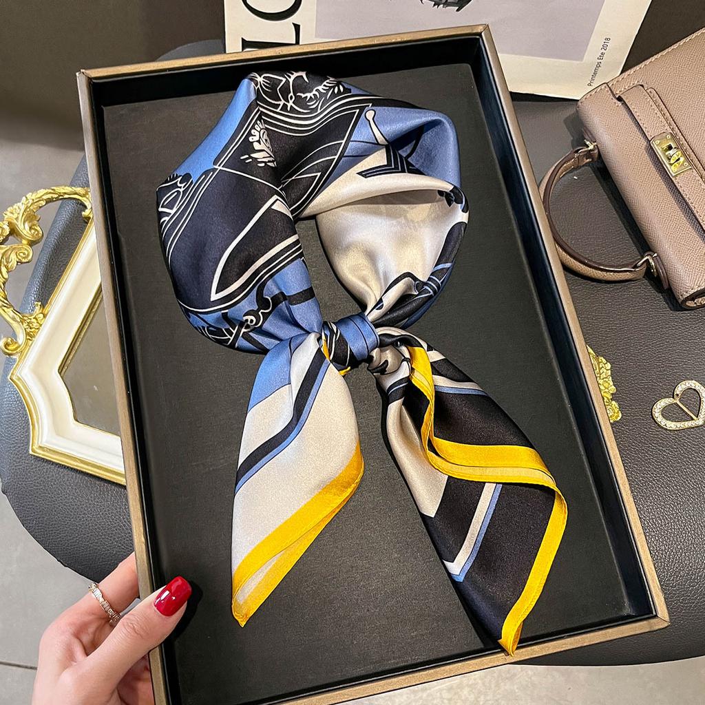 Luxury  Women Mulberry Silk Scarf Fashion Pattern Design Square Scarves Bandanna Wraps Decoration Hairband