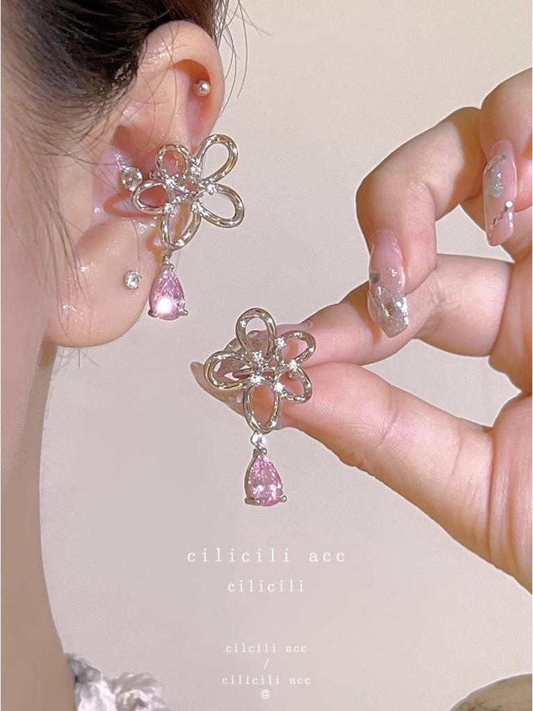 Корейские клипсы для непроколотых ушей – классный дизайн с кисточками и жемчужными бабочками для женщин