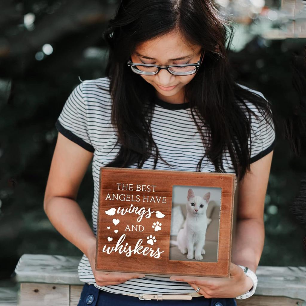 FINGERINSPIRE The Best Angels Have Wings and Whiskers Picture Frame 4x6 inch Pet Memorial Picture Frame with Paw Prints Pattern Hanging/Tabletop
