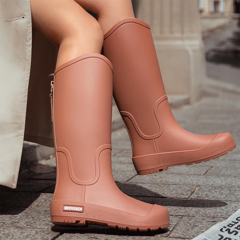 Женские водонепроницаемые противоскользящие длинные резиновые сапоги - модная резиновая обувь в корейском стиле для ношения на открытом воздухе