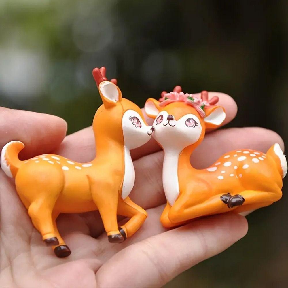 Plastic Mini Cartoon Sika Deer Ornament Delicate Animal Statue Cartoon Sika Deer Figurine  Outdoor