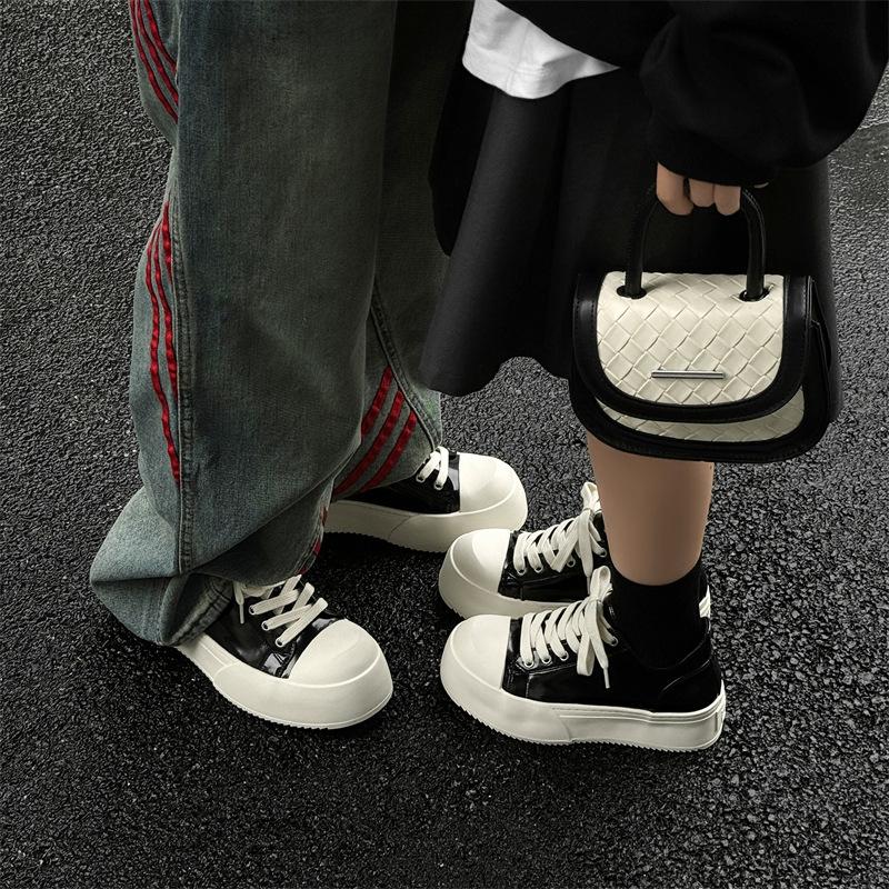 Мужская обувь 2024 года, новый тренд, сверхлегкие парусиновые туфли, повседневная обувь на платформе, осенне-зимняя обувь с увеличенным голенищем, 24326, лакированная кожа-P