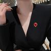 Женская брошь Высокий блеск Цирконий инкрустация Искрящееся Форма сердца Булавка для лацкана Нескользящая застежка Костюмы Кардиганы Свитеры Рубашки Значок