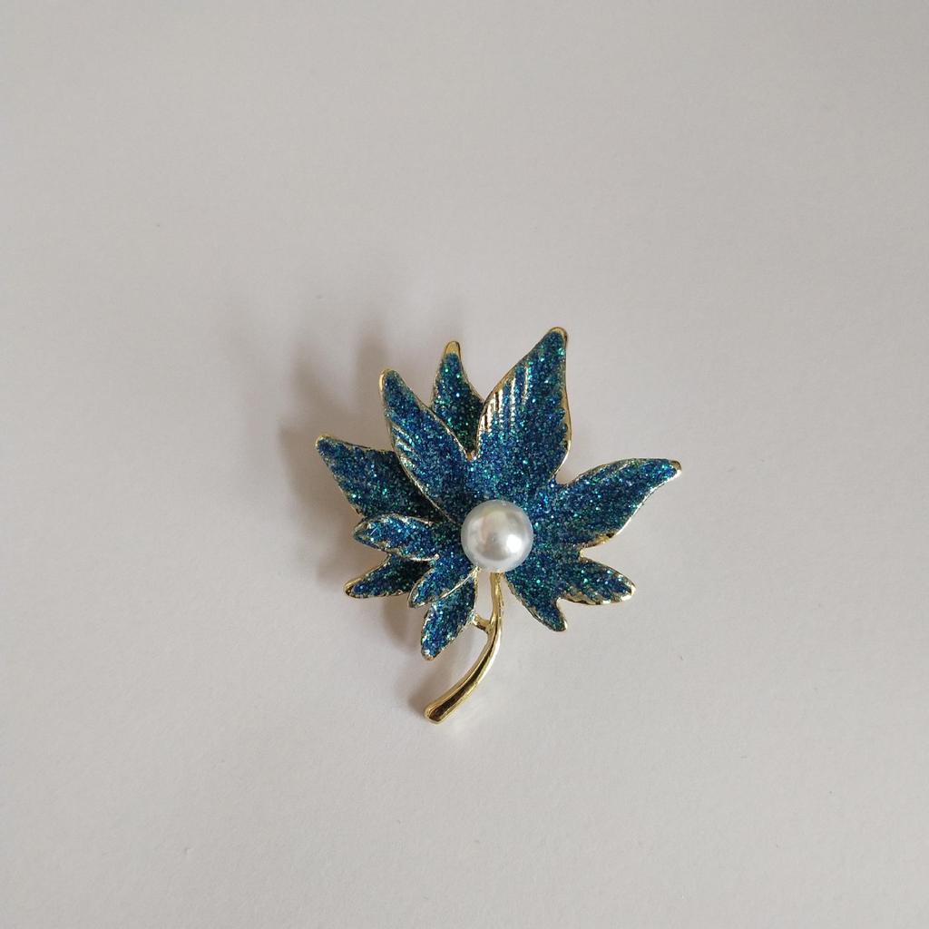 Korean Style Elegant Pearl Rose Brooch - Exquisite Corsage for Coats and Suits