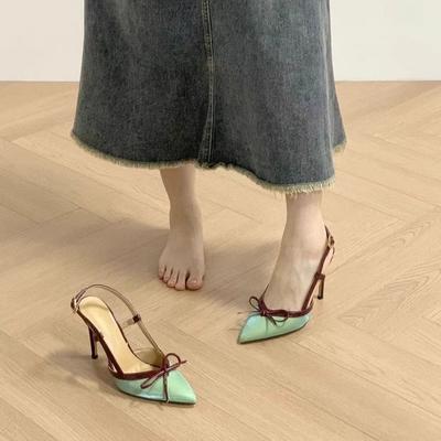 Высокие каблуки 2024 женские новые французские темпераментные заостренные головы пустые банты с сандалиями носить сумку голову одиночные туфли