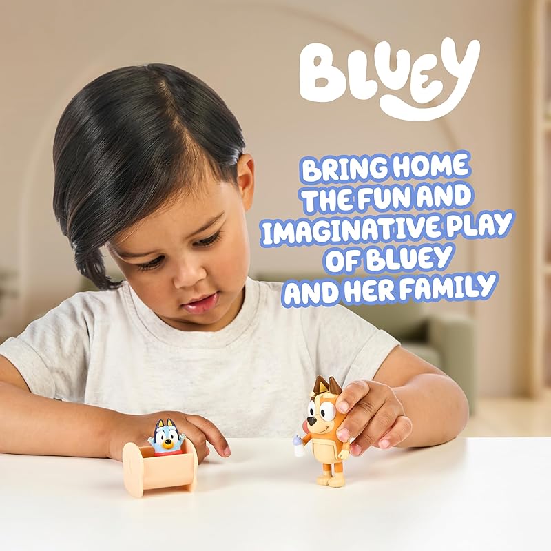 Набор из 2 фигурок BLUEY Baby Race | Набор из 2 фигурок с Чили и Малышом и аксессуарами для колыбели, 17616