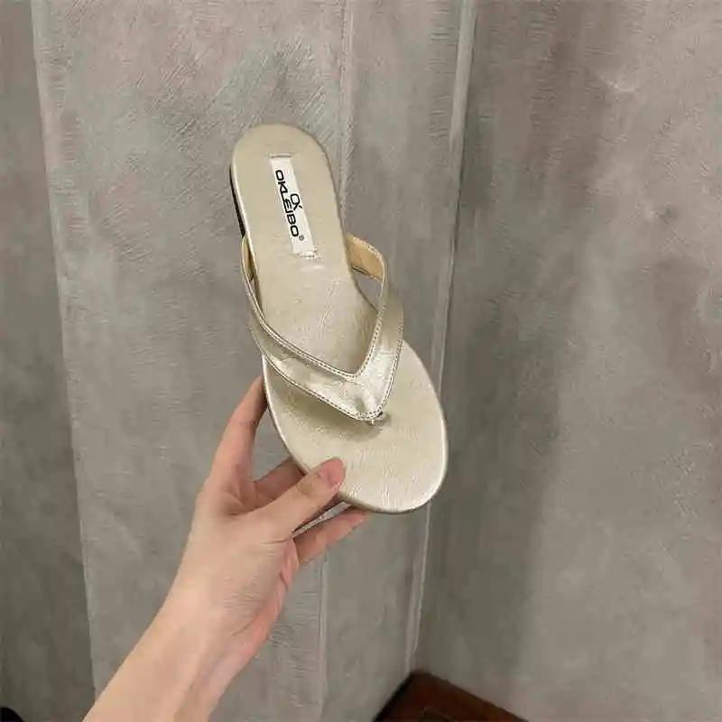 Новые летние женские повседневные шлепанцы с перемычкой между пальцами, женские удобные уличные пляжные отпускные балетки, шлепанцы