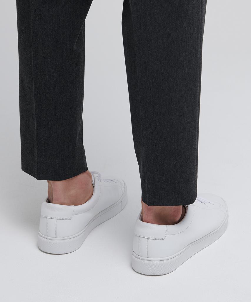 MUSINSA STANDARD Carrot Hidden Banding Crop Slacks [Charcoal Gray]