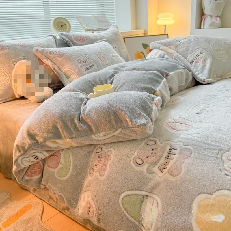 Cartoon Milk Velvet Four Piece Set Winter Three Piece Bedding Set with Velvet Children's Warm Thermal Storage Plush Quilt Cover