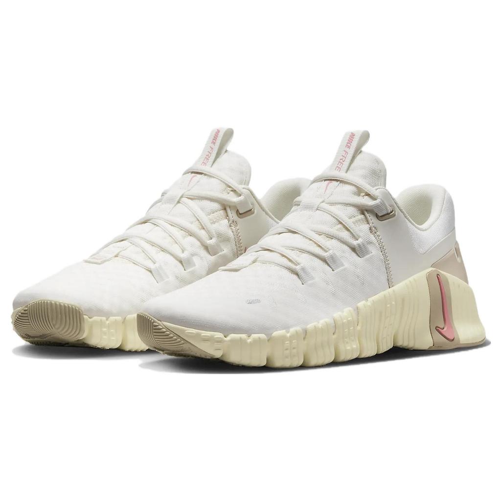 (WMNS) Женские кроссовки Nike Free Metcon 5 'Sail Sanddrift' DV3950-100